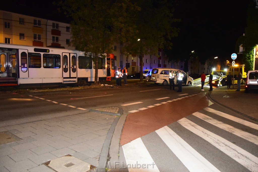 VU PKW Strab Koeln Niehl Amsterdamerstr Friedrich Karlstr P360.JPG - Miklos Laubert